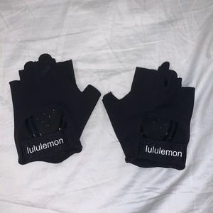 Lululemon weightlifting gloves